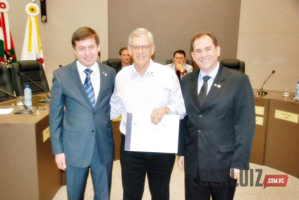 Administradores são homenageados em sessão solene na Câmara de Vereadores de Joaçaba