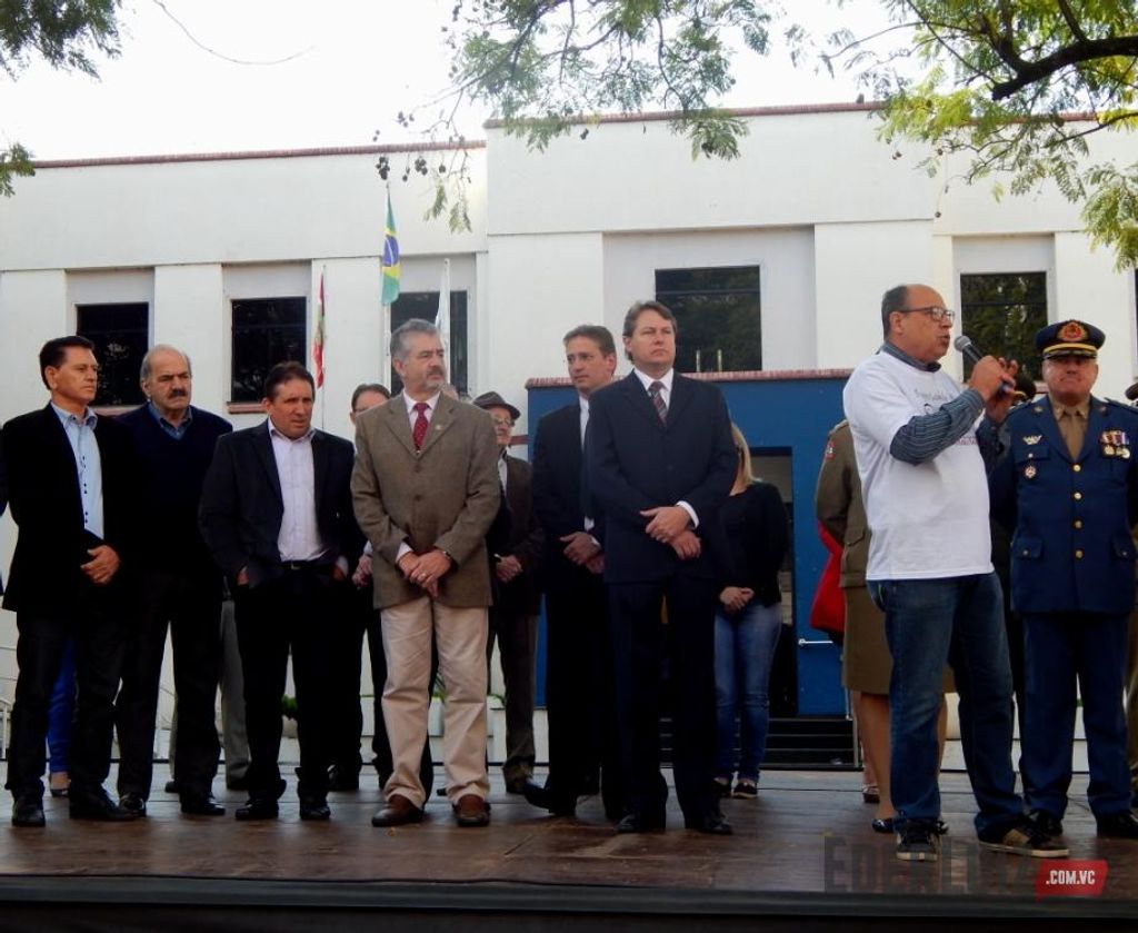 Desfile cívico de Sete de Setembro reúne 5 mil alunos em Joaçaba