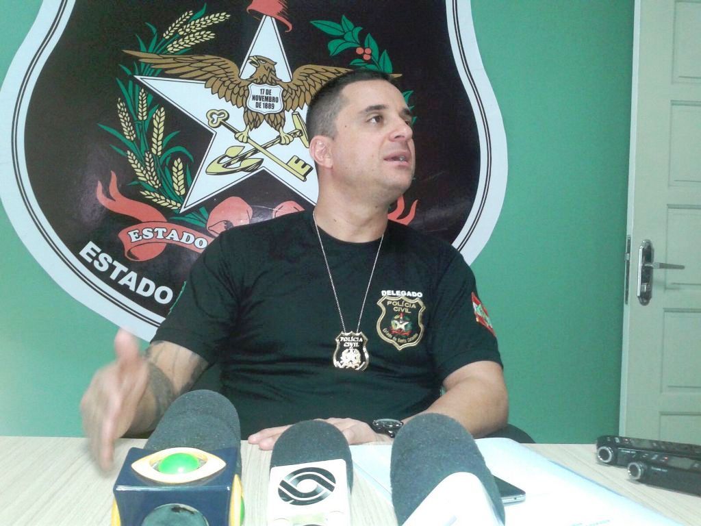 Delegado dá detalhes sobre operação que prendeu proprietários de auto escolas