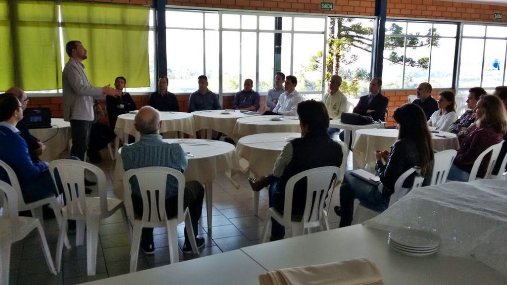 Ammoc debate Desenvolvimento Regional