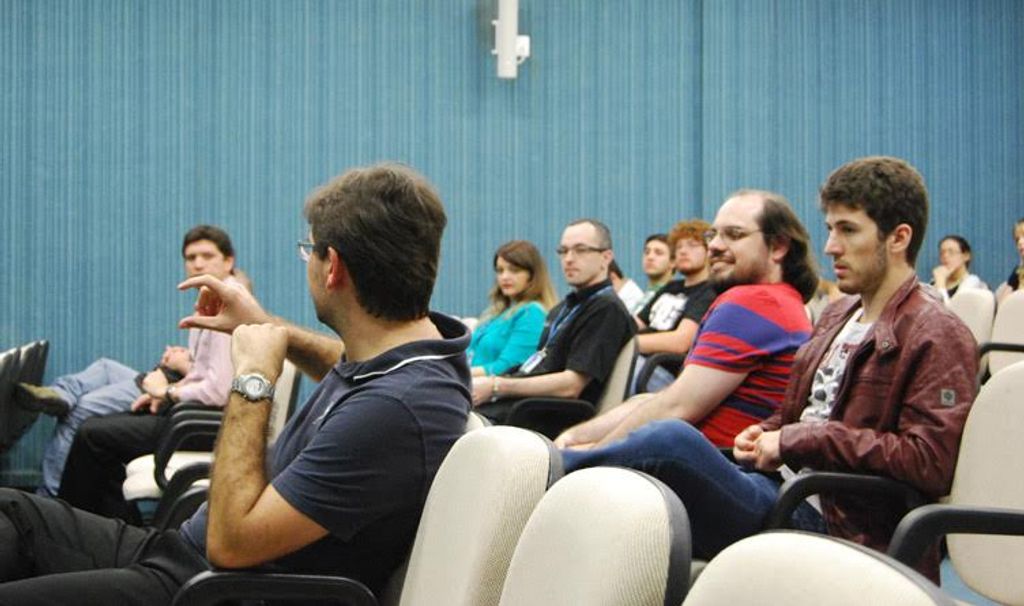 Engenheiros discutem as tendências tecnológicas para impactar negócios