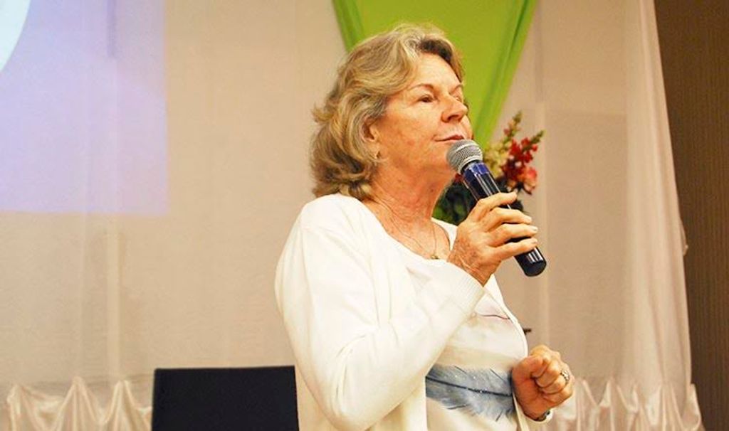 Curso de Psicologia promoveu palestra com Alice Kuerten