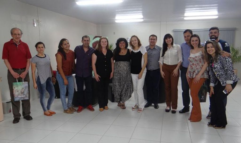 Professores de universidade argentina visitam a Unoesc