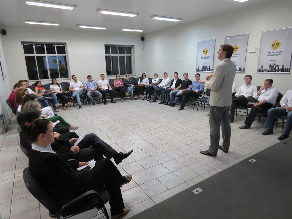 Núcleo Jovem Empreendedor da ACIOC tem nova coordenação