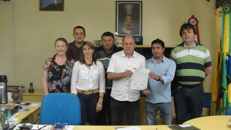 Assinada ordem de serviço para recapeamento nas ruas Independências e parte da Santa Catarina