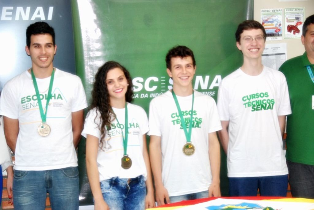 Alunos do Senai conquistam medalhas e uma vaga para a etapa nacional da Olimpíada do Conhecimento