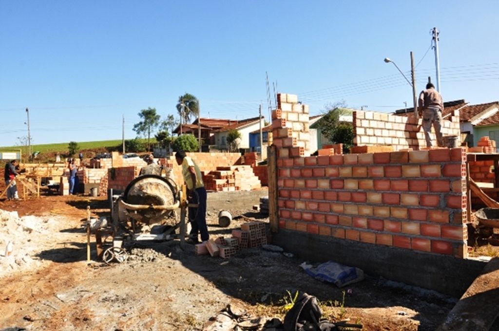 Mais de 5 anos e casas populares ainda não estão prontas em conjunto habitacional de Joaçaba