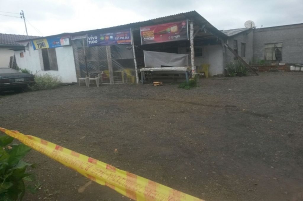 Dono de bar é morto com golpe de barra de ferro em Videira