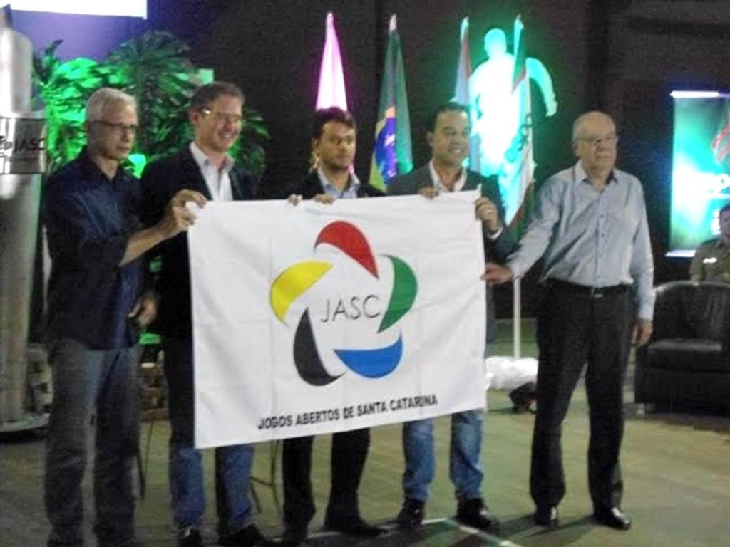 Está acesa a chama dos Jogos Abertos de Santa Catarina 2015