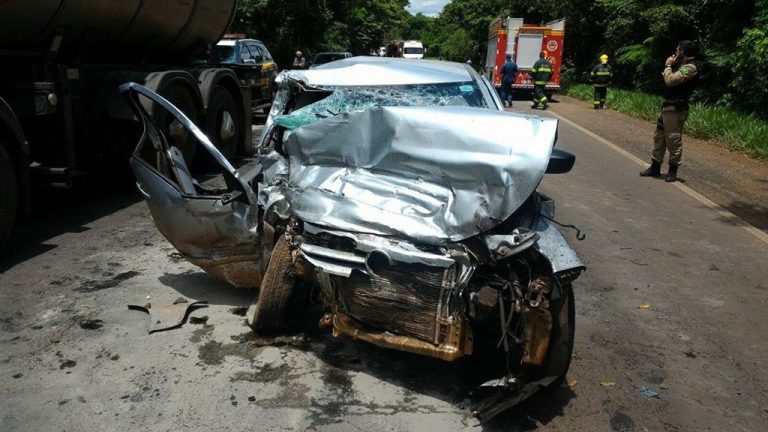 Caminhão de Água Doce se envolve em acidente com morte na BR-282