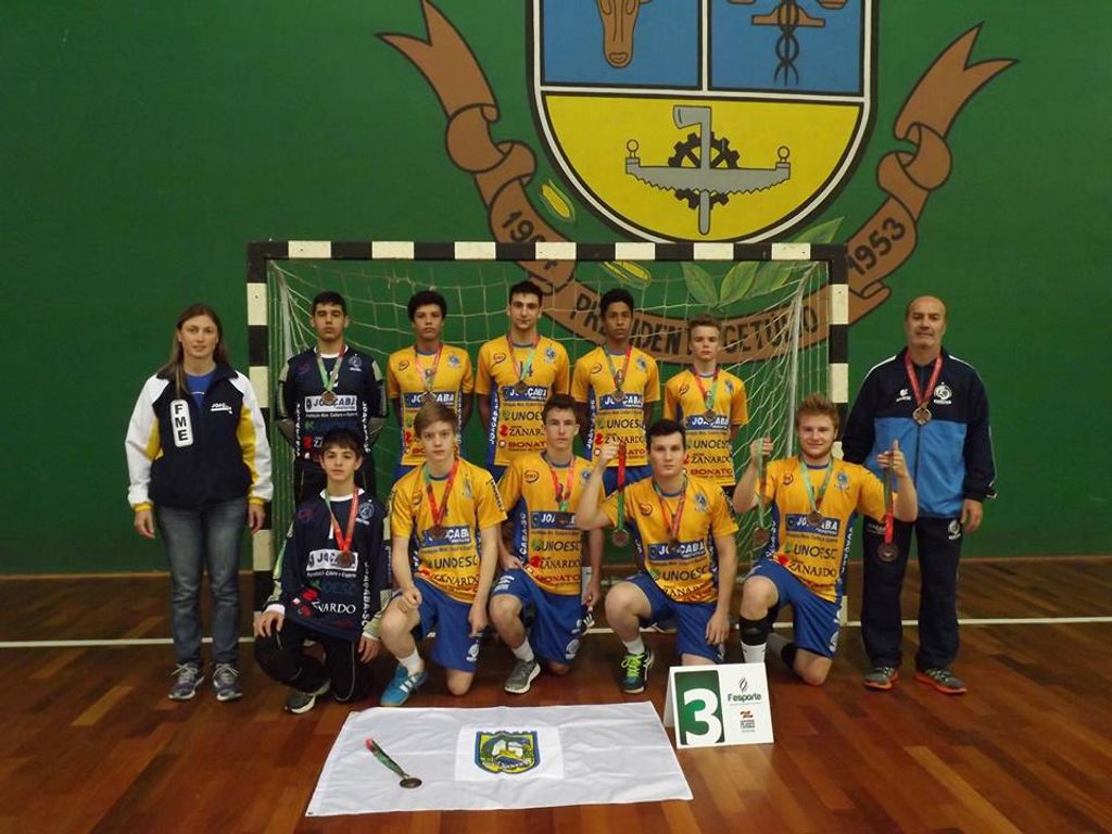 Handebol de Joaçaba conquista vaga para etapa estadual da Olesc