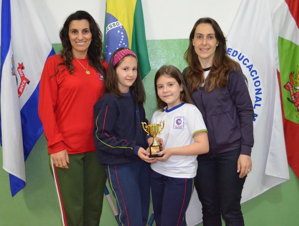 Alunas de Água Doce conquistam classificação para a Feira Nacional de Matemática
