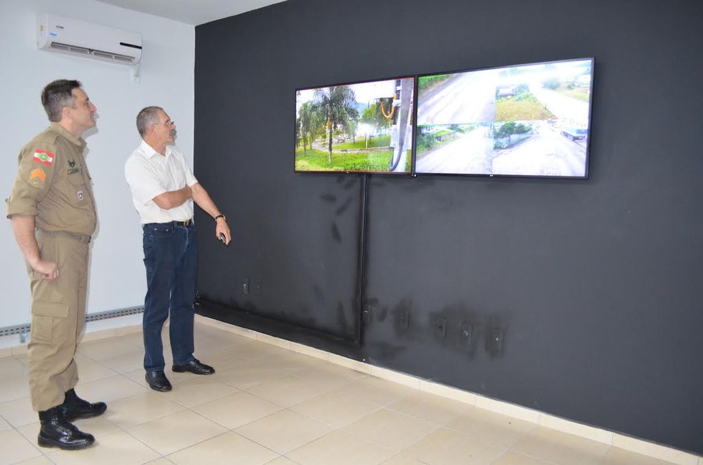 Câmeras de monitoramento são instaladas em Água Doce