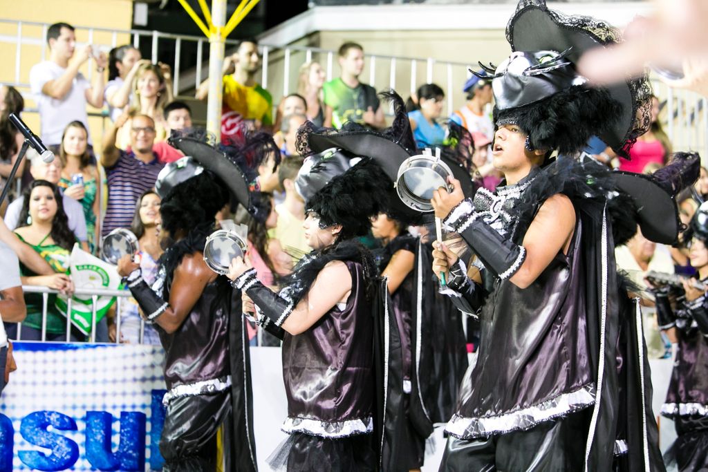Aliança realiza ensaios e busca novos integrantes para compor a bateria da Escola