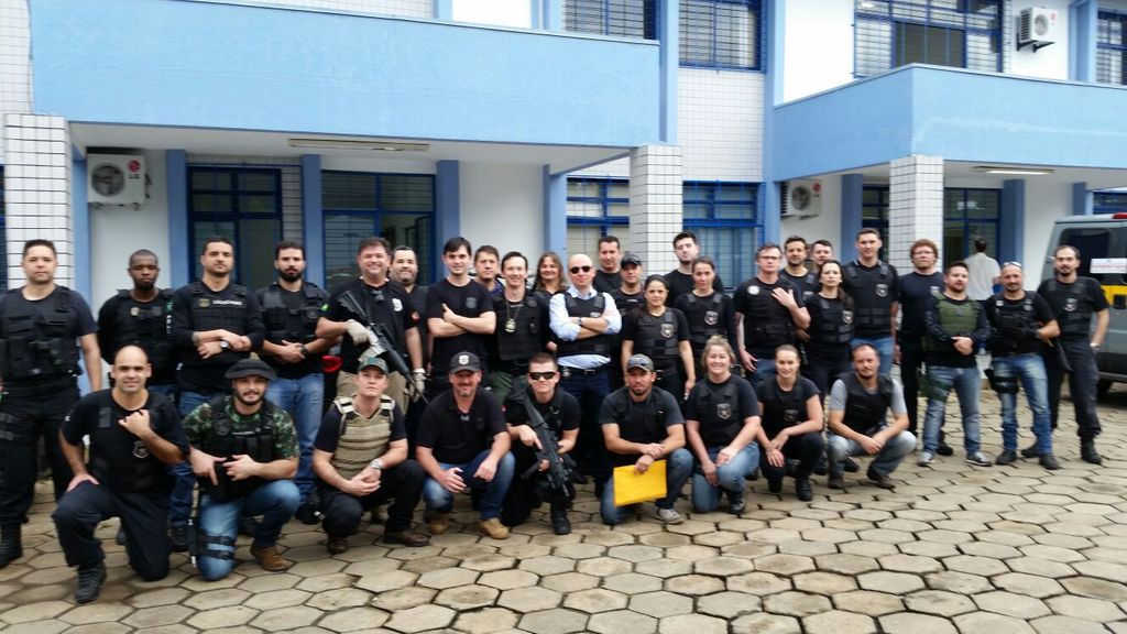 Policias de Joaçaba participam de operação que recuperou 11 toneladas de açucar