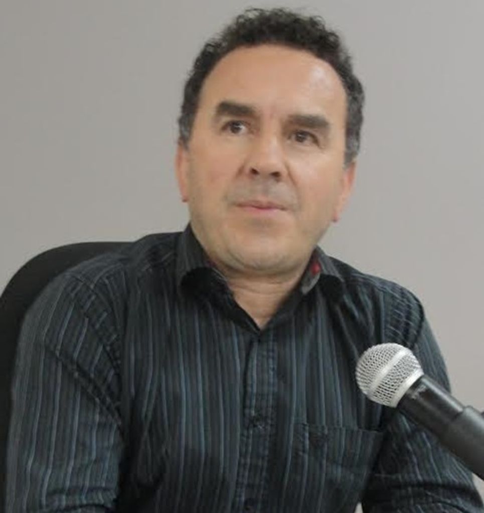 Vereador Sergio Martins pede revitalização da Praça na cabeceira da Ponte Jorge Lacerda