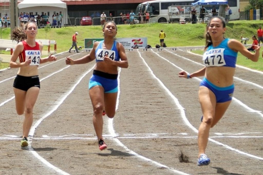 Atletismo:  Pela  1ª vez atleta com deficiência vence 100 metros dos Jasc