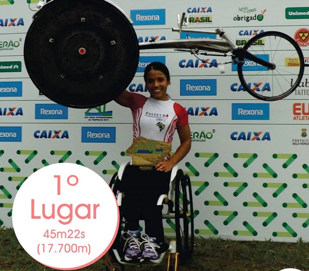 Aline Rocha vence a Volta Internacional da Pampulha