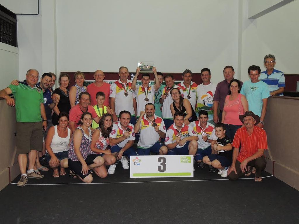 Festa em Luzerna! Bocha masculina do município conquista a medalha de bronze