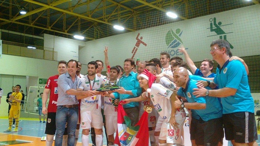 Concórdia é campeão do futsal masculino divisão especial nos Jasc 2015
