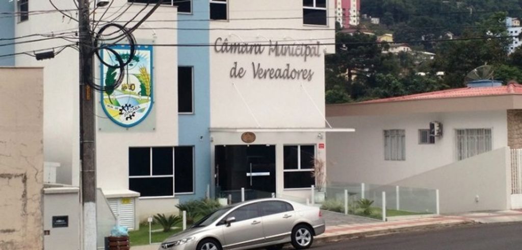 Em sete anos, Câmara de vereadores de Joaçaba reduziu em mais de 250% o gasto com diárias