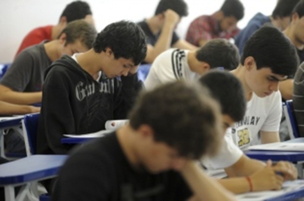 Governo prorroga início do ano letivo para 22 de fevereiro