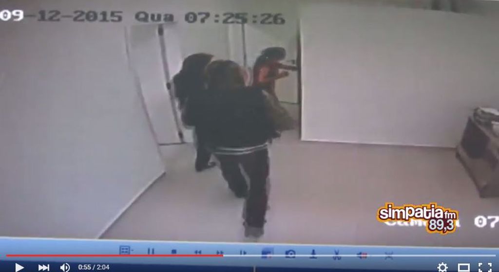 Vídeo mostra tentativa de assalto em agência bancária de Campos Novos