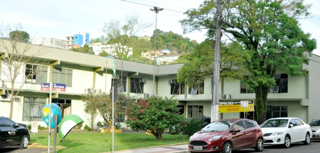 Homem ameaça funcionários dentro da prefeitura de Herval d’ Oeste