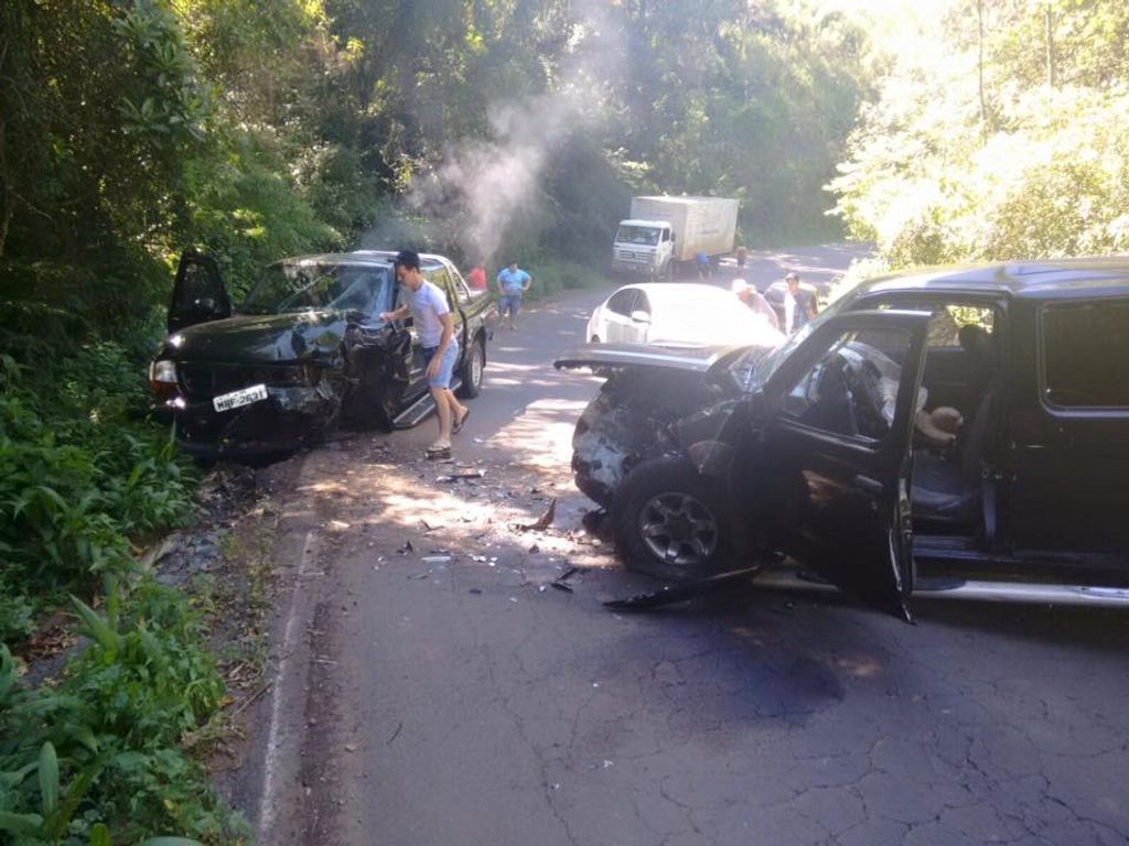 Acidente na SC-390 interior de Peritiba deixa uma pessoa ferida
