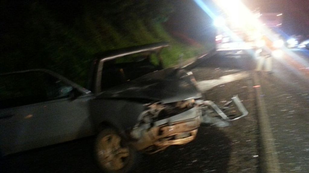 Colisão na BR 282 deixa motorista preso nas ferragens