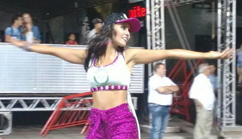 A beleza e samba no pé das musas, madrinhas e rainhas das escolas de samba