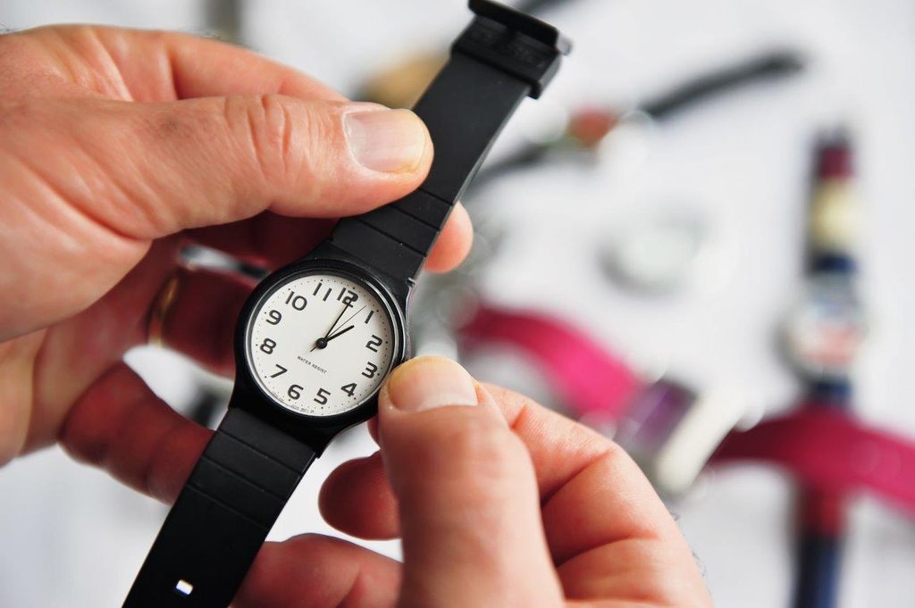 Médico dá dicas para adaptação ao fim do horário de verão