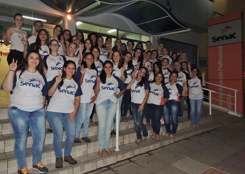Alunos do Senac participam de trote solidário e doam sangue no Hemosc de Joaçaba