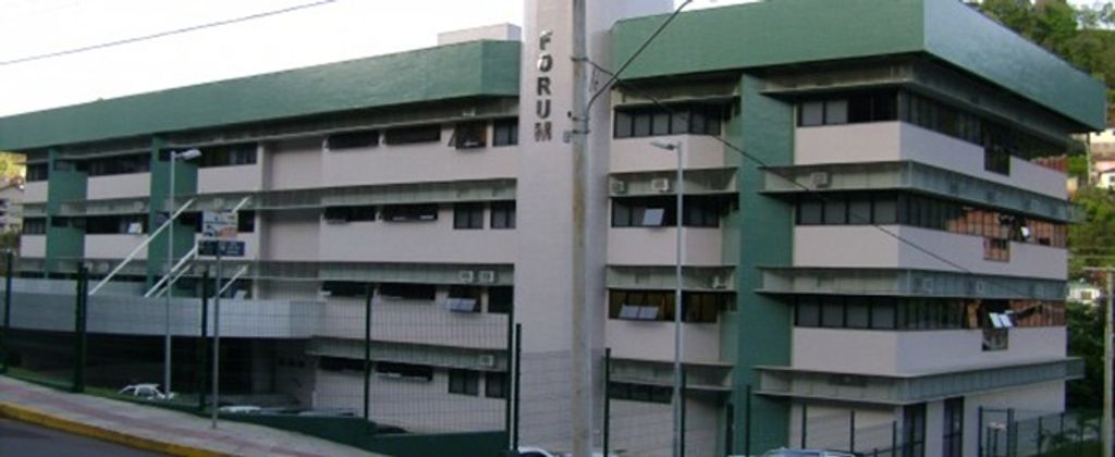 Filhos que deixaram a mãe morrer por desnutrição terão que cumprir 8 anos