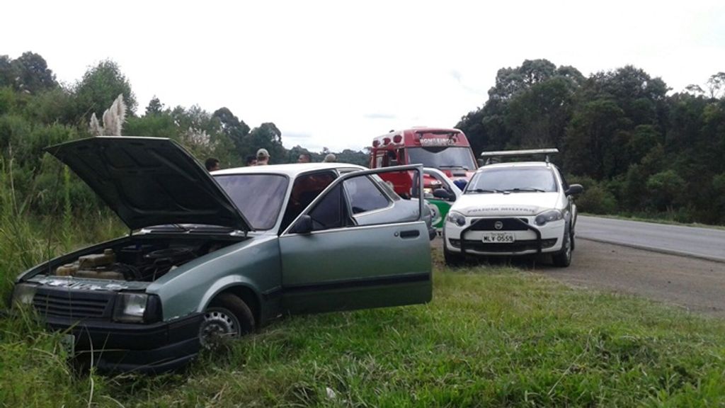 Após fuga, PM detém dois suspeitos de furto em Irani, na BR-153