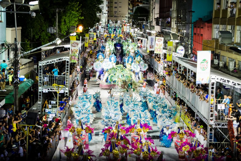 Confira a programação dos Desfiles das Escolas de Samba de Joaçaba e Herval