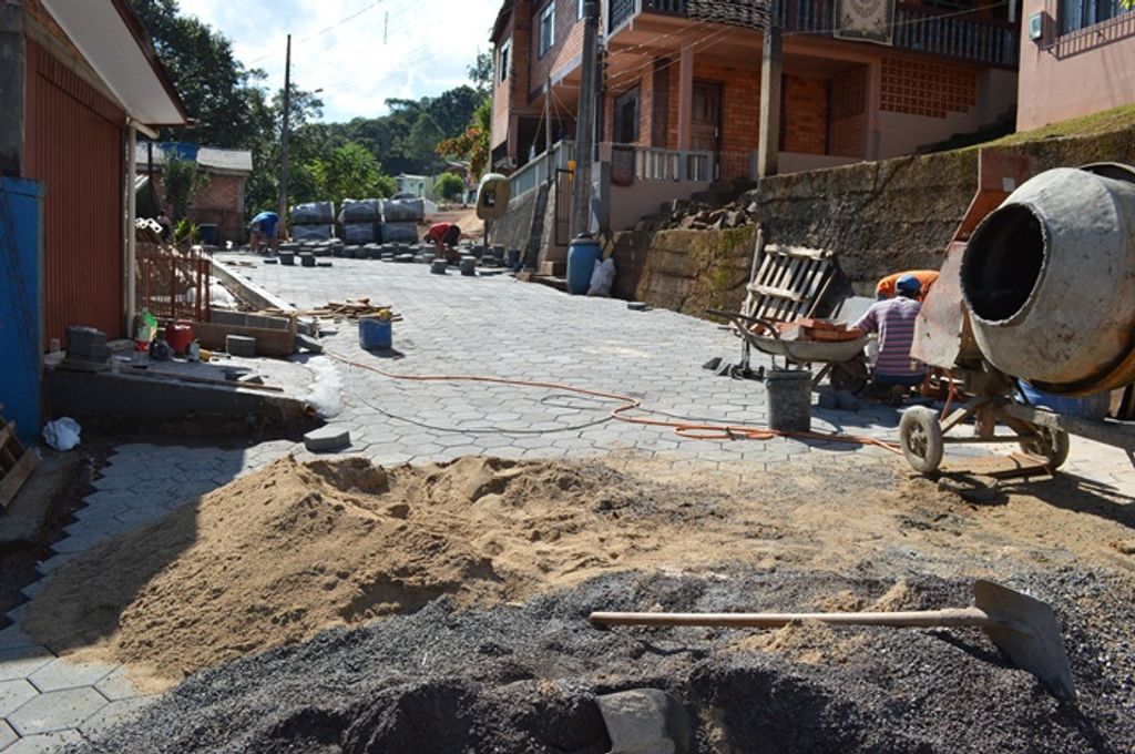 Obras na Rua Herve Celant estão chegando ao fim