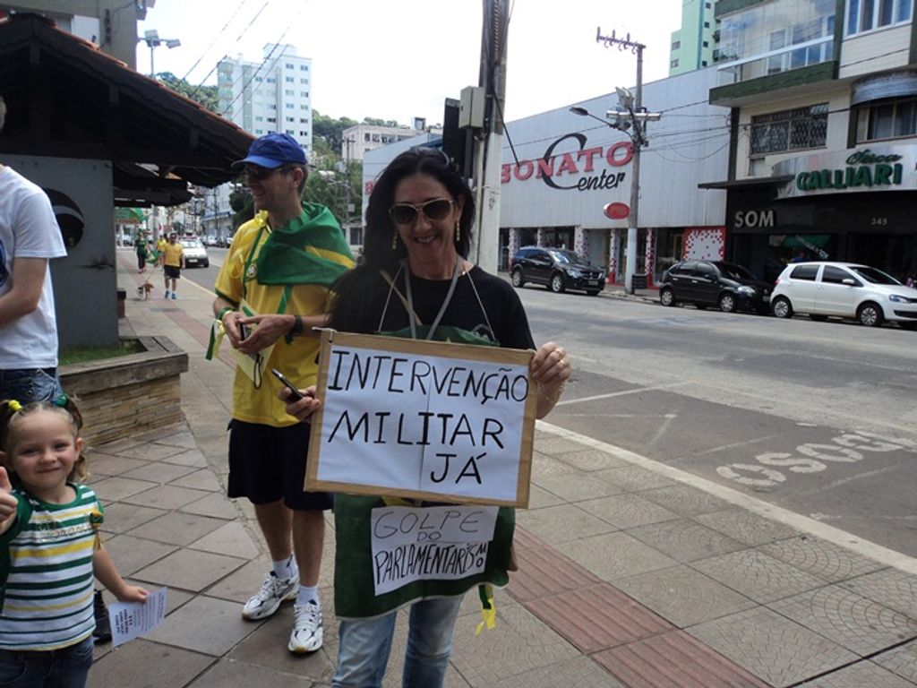 Organizadores dizem que 7 mil pessoas participaram da manifestação