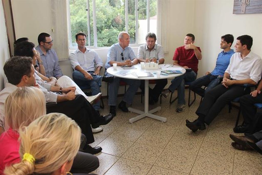 Médicos denunciam “privilégios no atendimento e pagamento diferenciado” no HUST