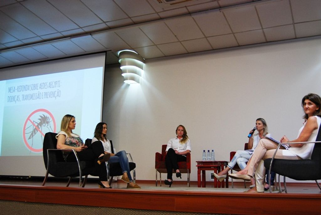 Unoesc promove mesa-redonda com profissionais da saúde para debater o mosquito Aedes aegypti