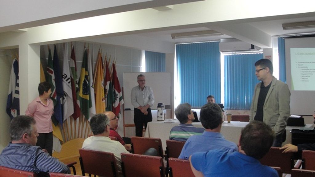 XIV Congresso Catarinense de Municípios foi tema de reunião da Ammoc