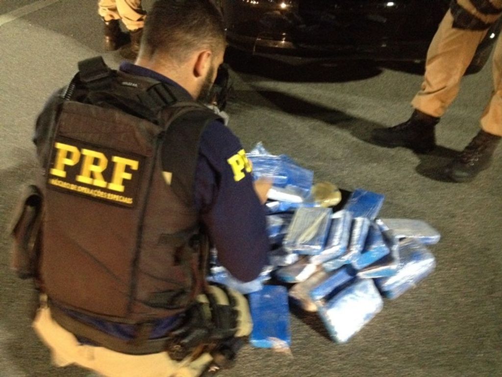 PRF realiza três apreensões em SC totalizando mais de 400 kg de drogas