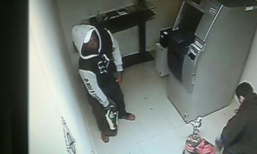 Bandidos tentam assaltar agência bancária em Vargem Bonita