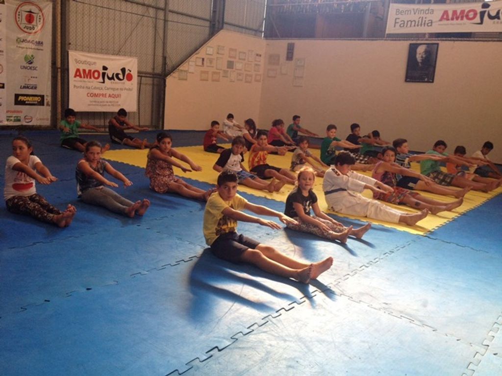 Iniciam as aulas da escolinha de judô em Joaçaba