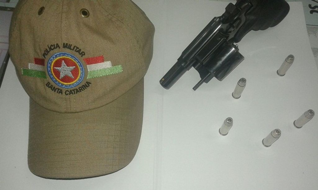 PM apreende arma de fogo em Vargem Bonita
