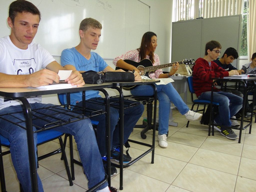 No IFC, iniciativas diferentes no ensino da matemática auxiliam quebra de tabus