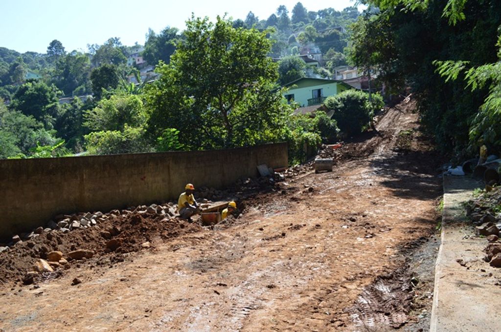 Rua Alencar Bittencourt recebe trabalhos da Prefeitura