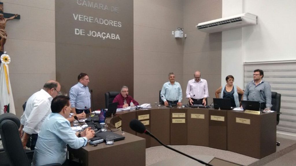 Câmara reprova finaciamento para o parque e aprova o destinado à pavimentação de ruas