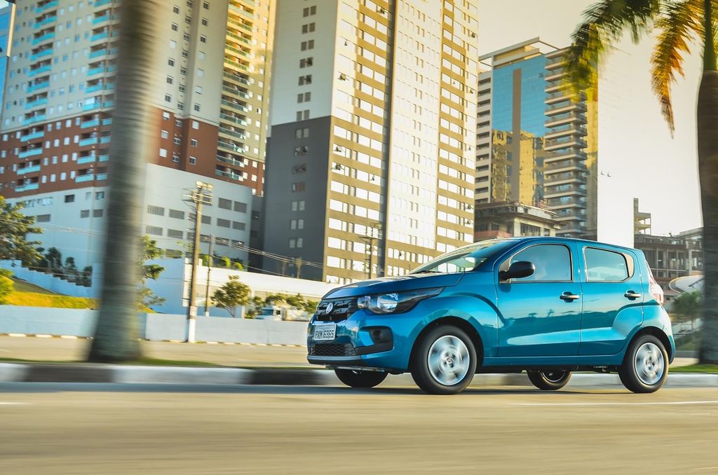 O Fiat Mobi chegou na Carboni. Conheça o carro urbano que vai agitar as ruas
