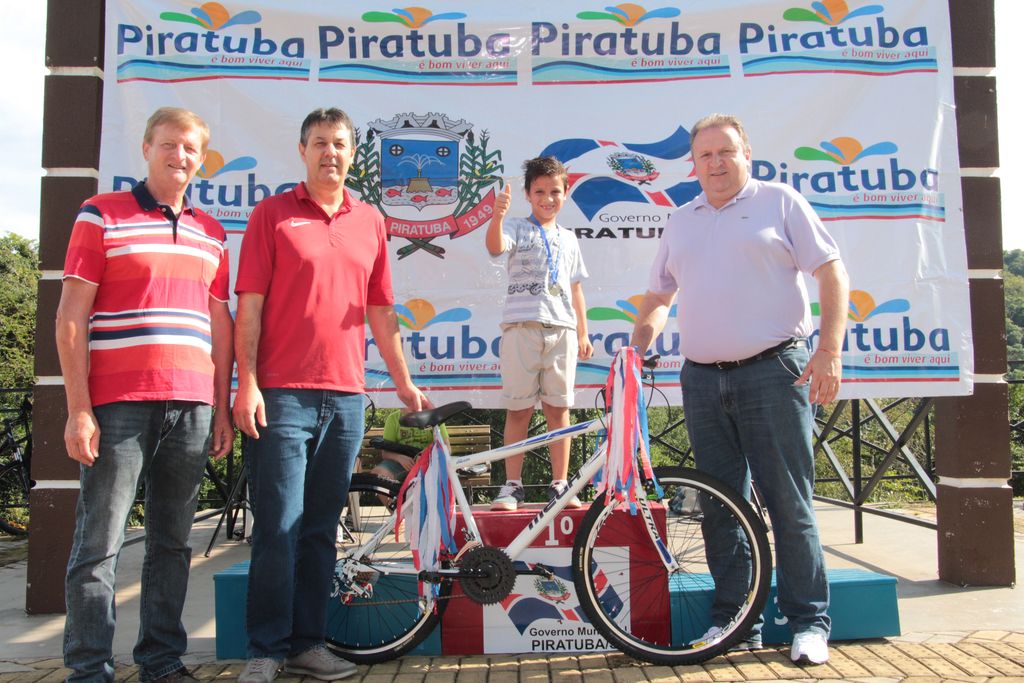 Piratubenses participam da Corrida Rústica e do Passeio Ciclístico